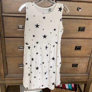 Cream n Sugar white and black star dress Medium